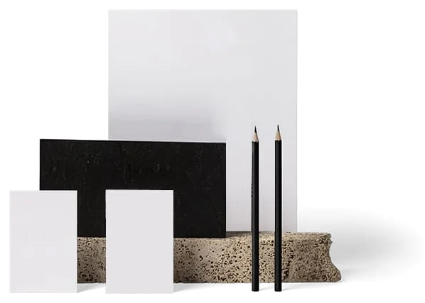 Geschäftsausstattung als Mockup: Briefbogen, Karten und Bleistifte